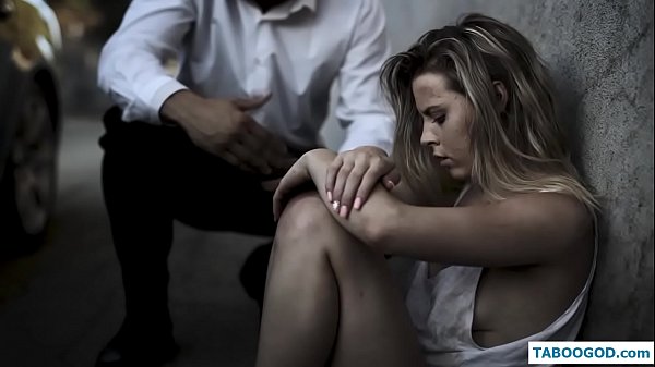 Nā moʻolelo Kinky: kaikamahine ʻōpio homeless